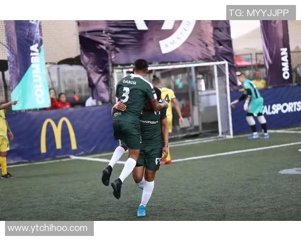 职业足球明星的英语表达及其在国际舞台上的影响力分析